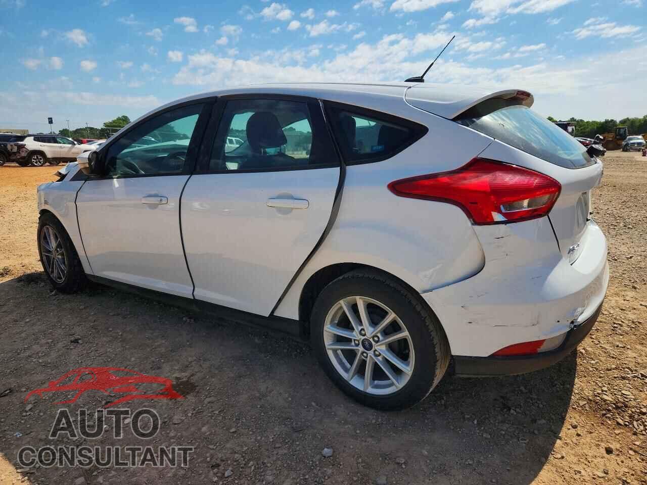 FORD FOCUS 2016 - 1FADP3K23GL313507