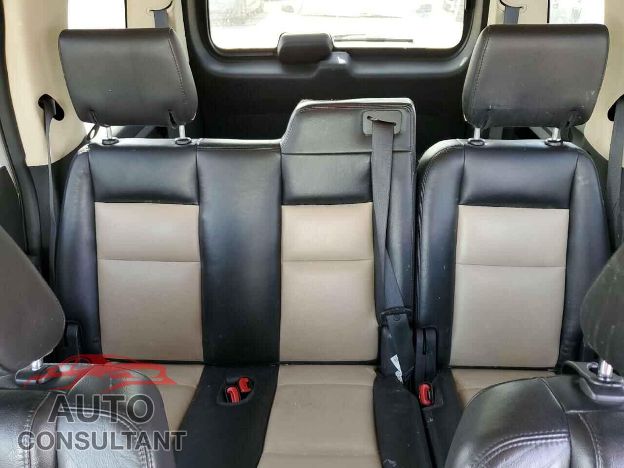 FORD EXPLORER 2010 - 1FMEU7E87AUB12835