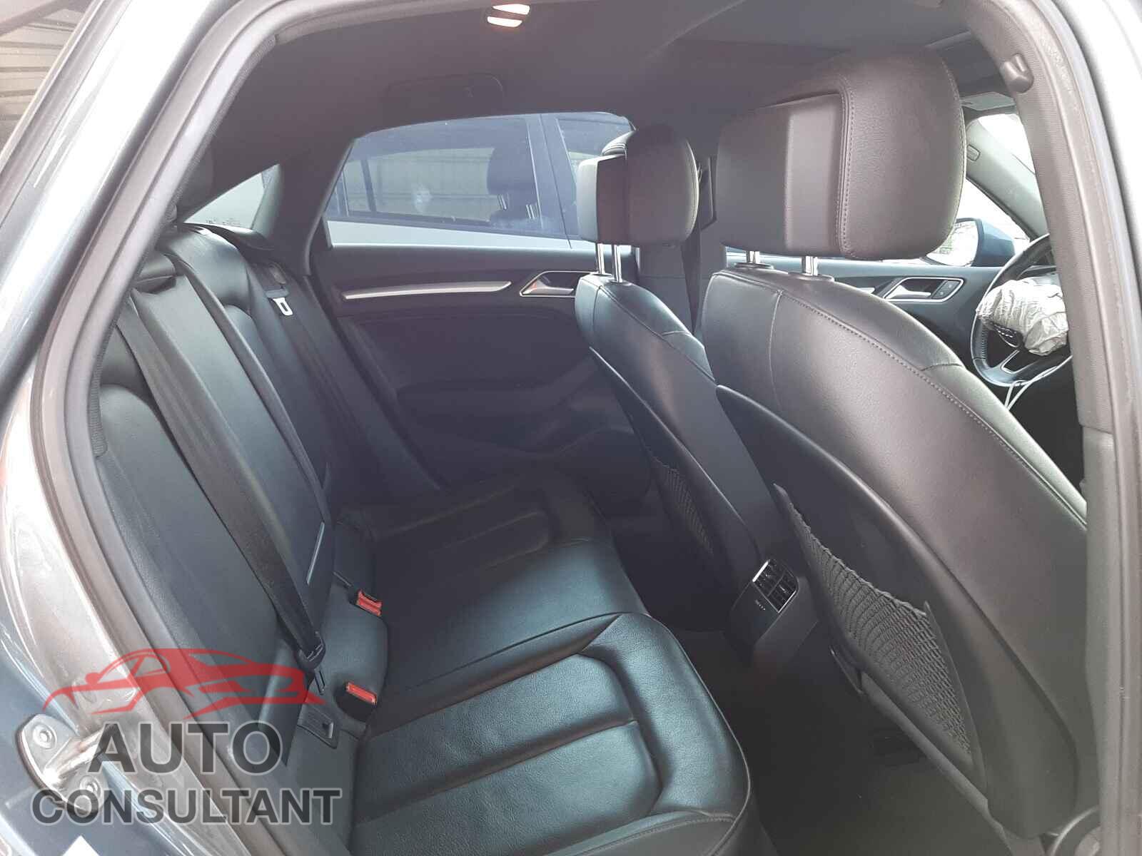 AUDI A3 2017 - WAUAUGFFXH1047004