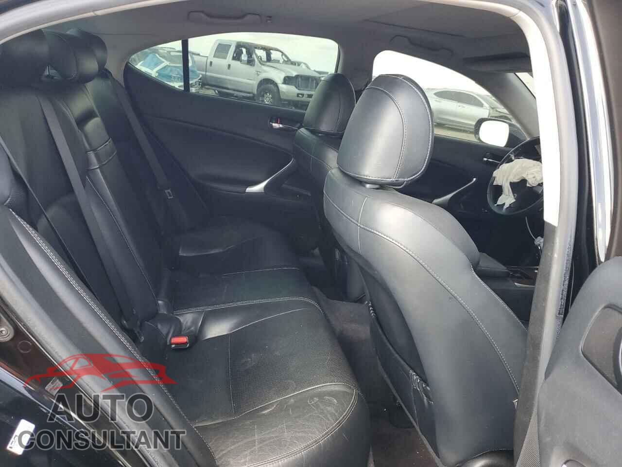 LEXUS IS 2011 - JTHBF5C29B5137282