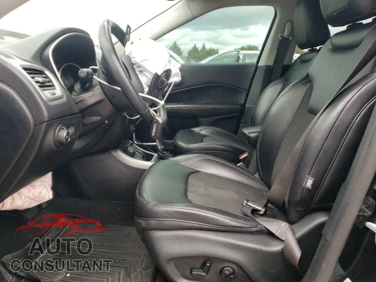 JEEP COMPASS 2017 - 3C4NJDBB0HT672096