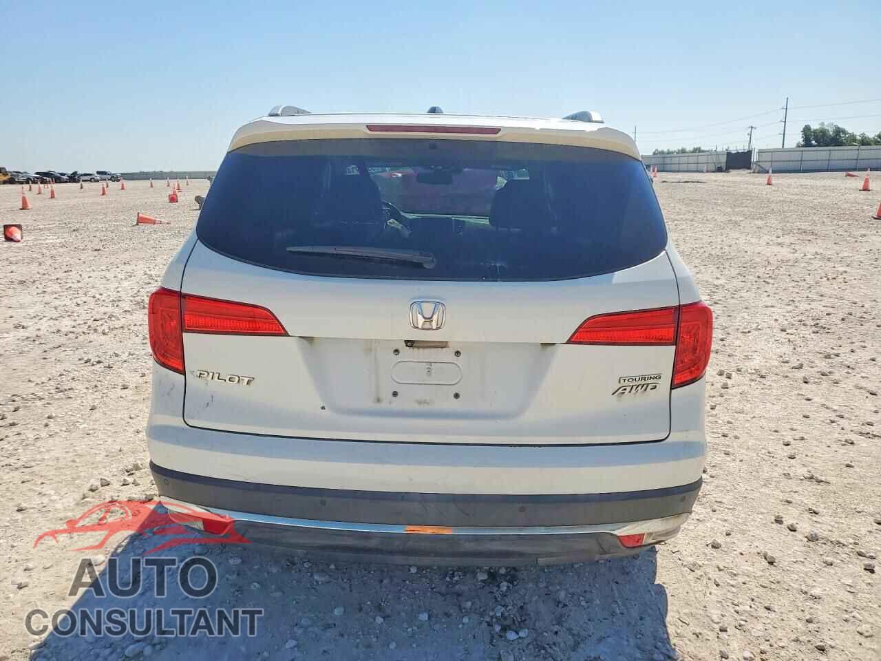 HONDA PILOT 2017 - 5FNYF6H98HB006018