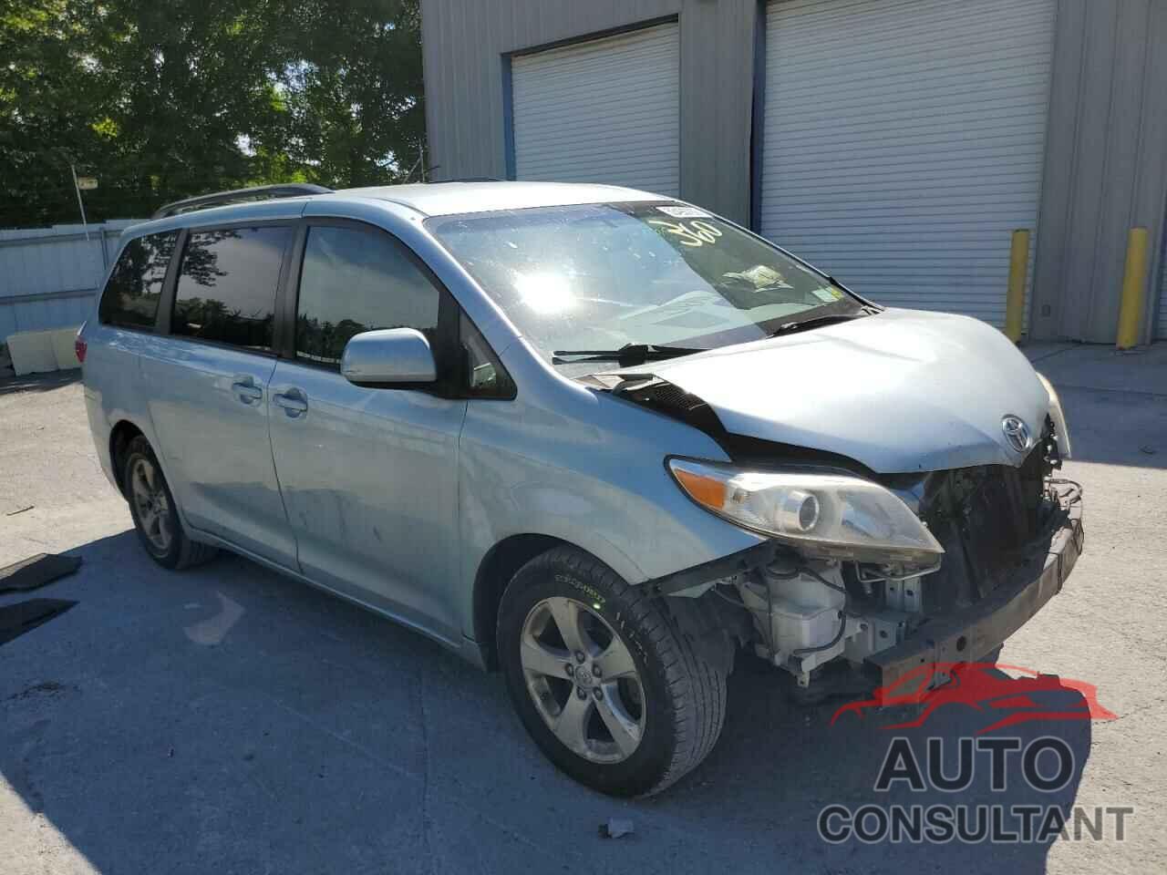 TOYOTA SIENNA 2017 - 5TDKZ3DC7HS895094