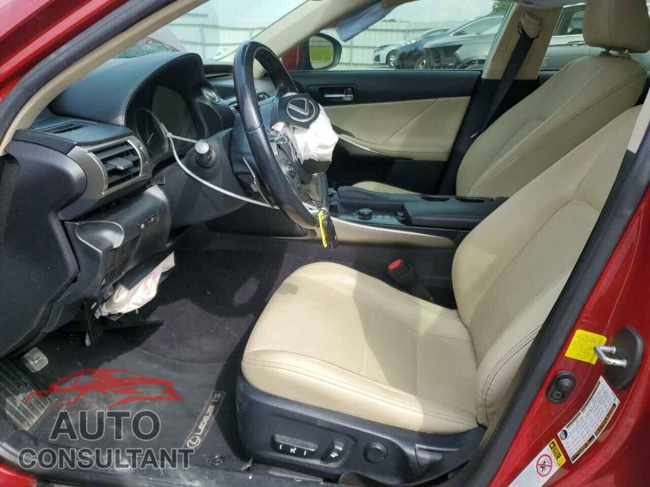 LEXUS IS 2014 - JTHCF1D27E5011485