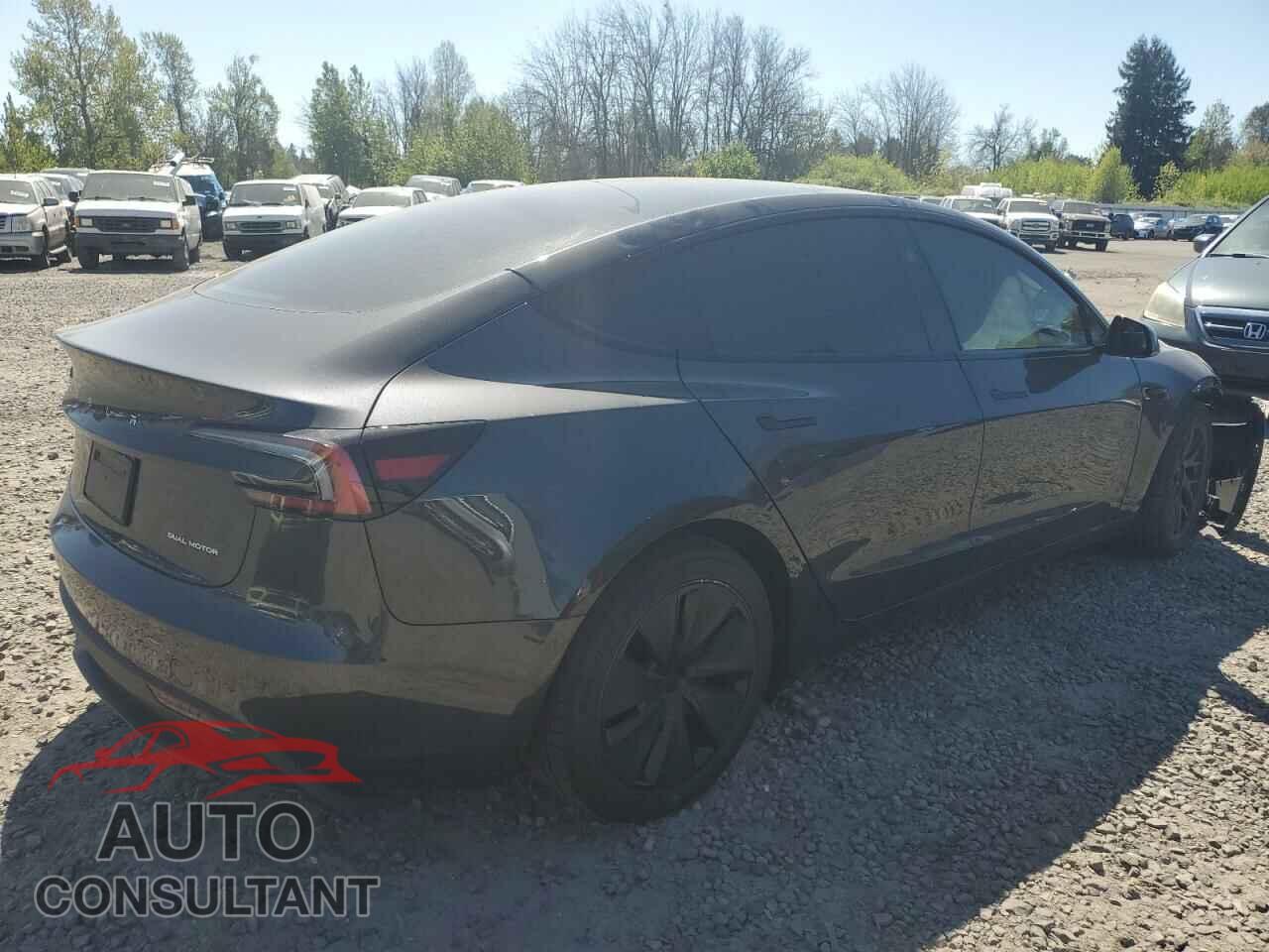 TESLA MODEL 3 2024 - 5YJ3E1EB1RF787568