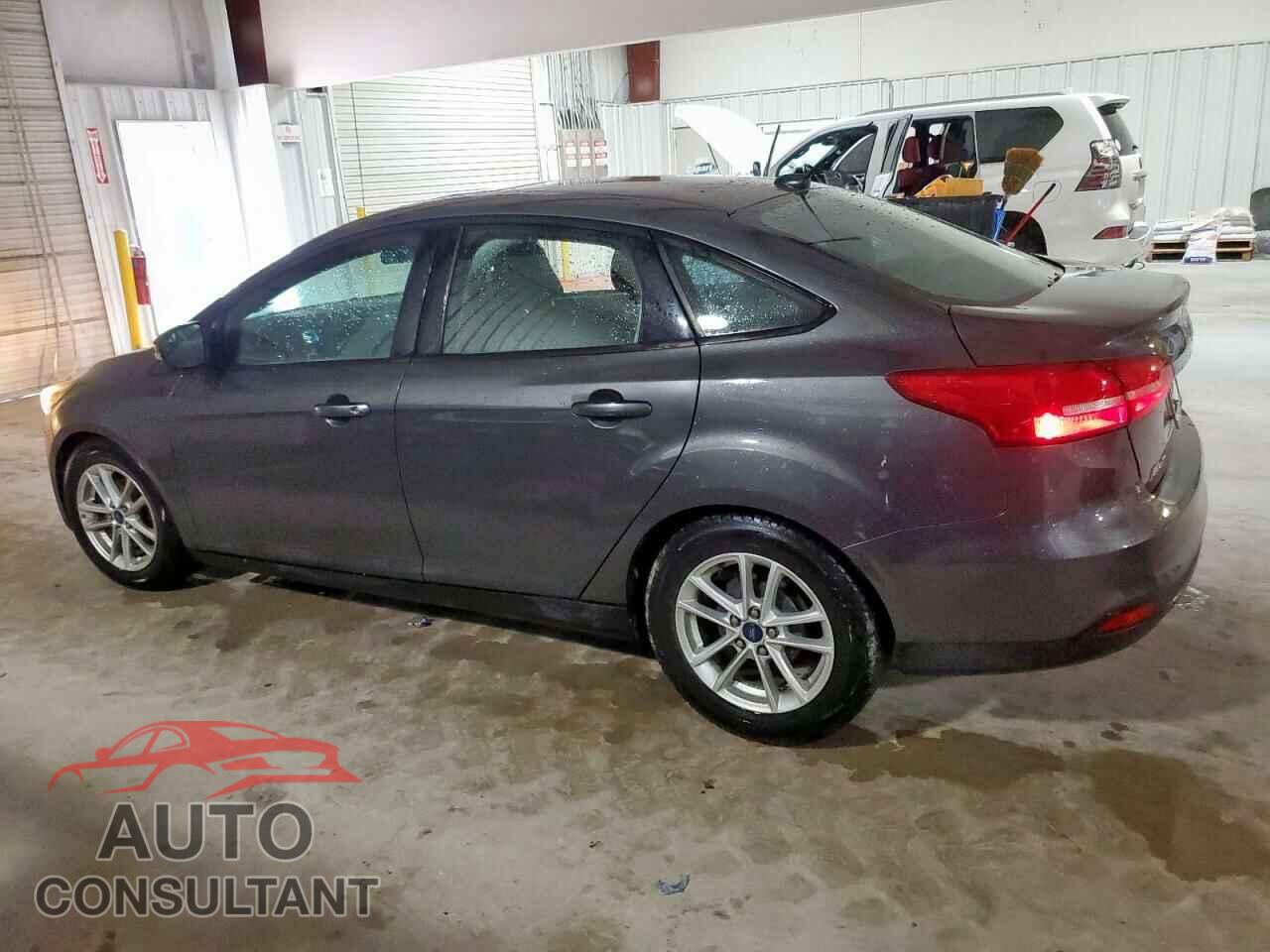 FORD FOCUS 2015 - 1FADP3F25FL205902