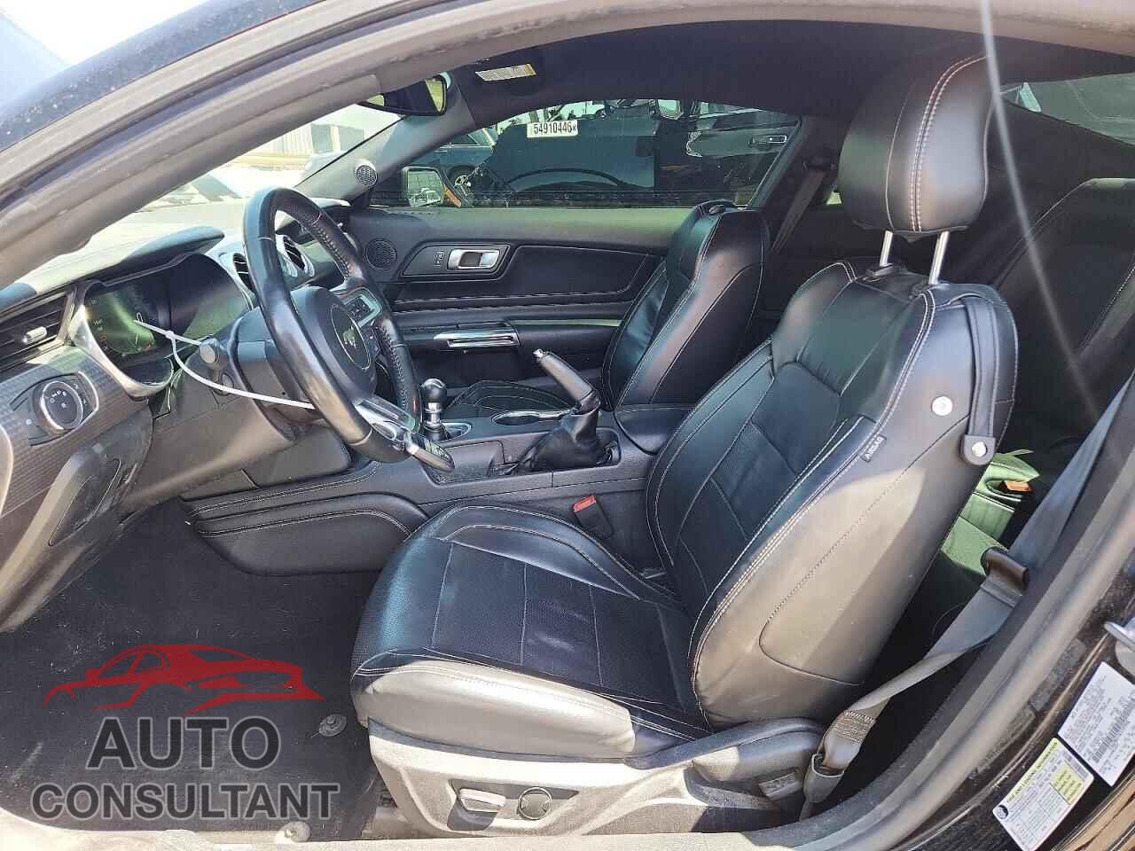 FORD MUSTANG 2019 - 1FA6P8CF1K5192996