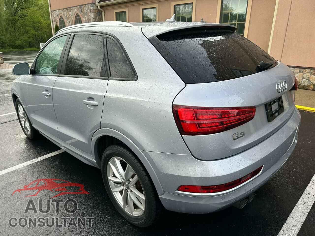 AUDI Q3 2017 - WA1BCCFS6HR015260