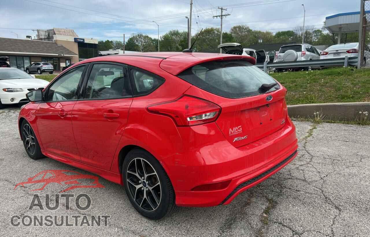 FORD FOCUS 2015 - 1FADP3K21FL220001