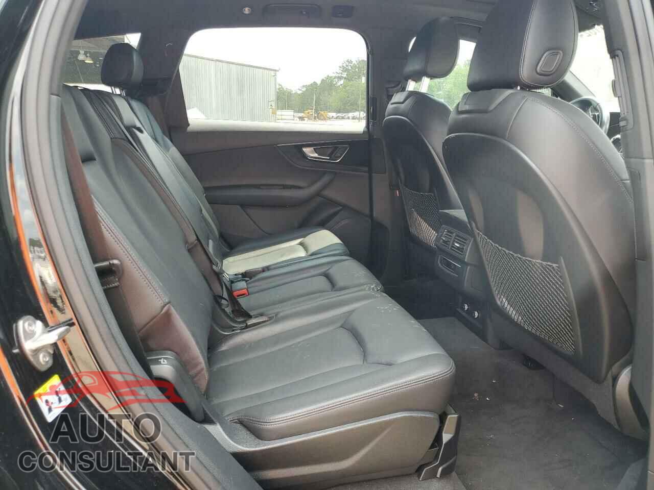 AUDI Q7 2019 - WA1AAAF79KD027246