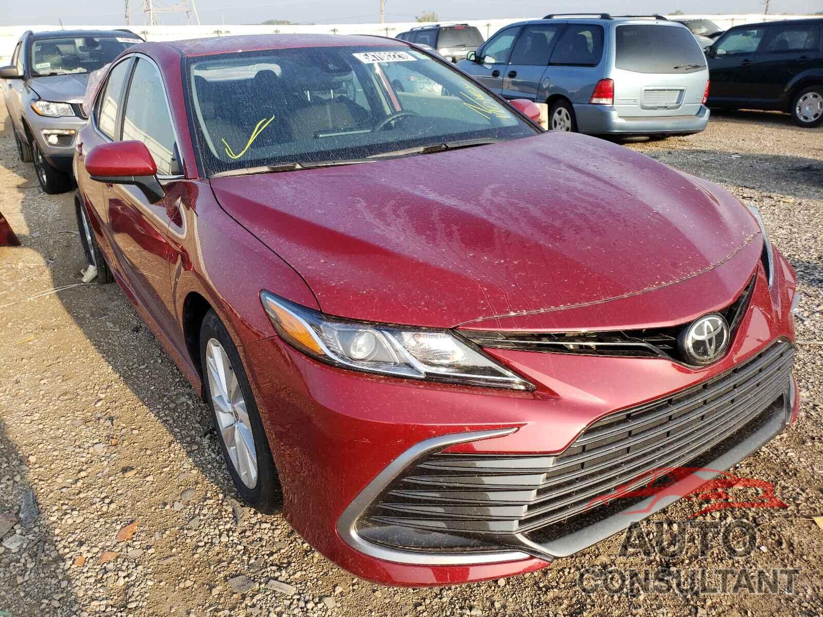 TOYOTA CAMRY 2021 - 4T1C11AK6MU592207