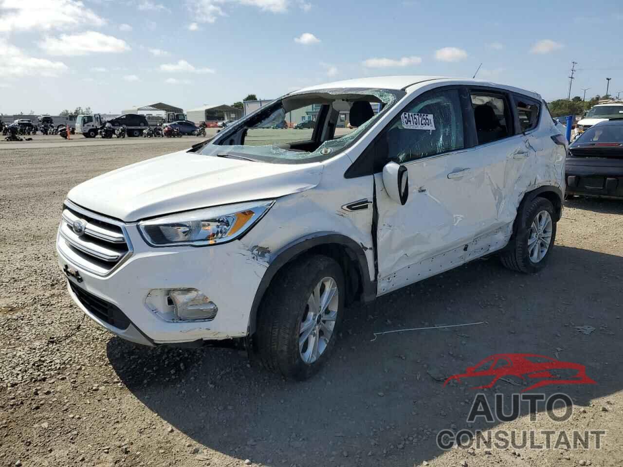 FORD ESCAPE 2017 - 1FMCU0GD9HUC22465