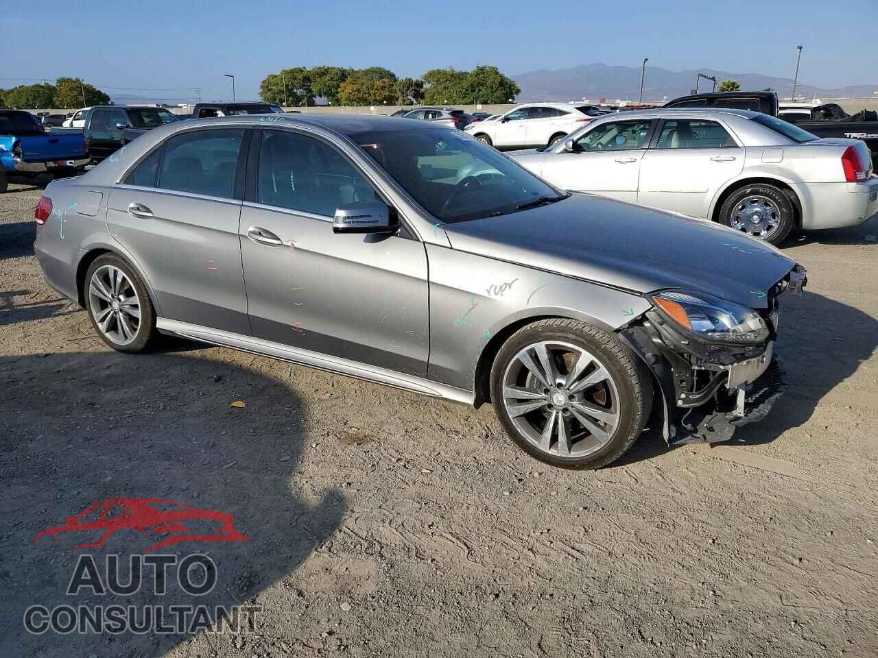 MERCEDES-BENZ E-CLASS 2015 - WDDHF5KB8FB090143