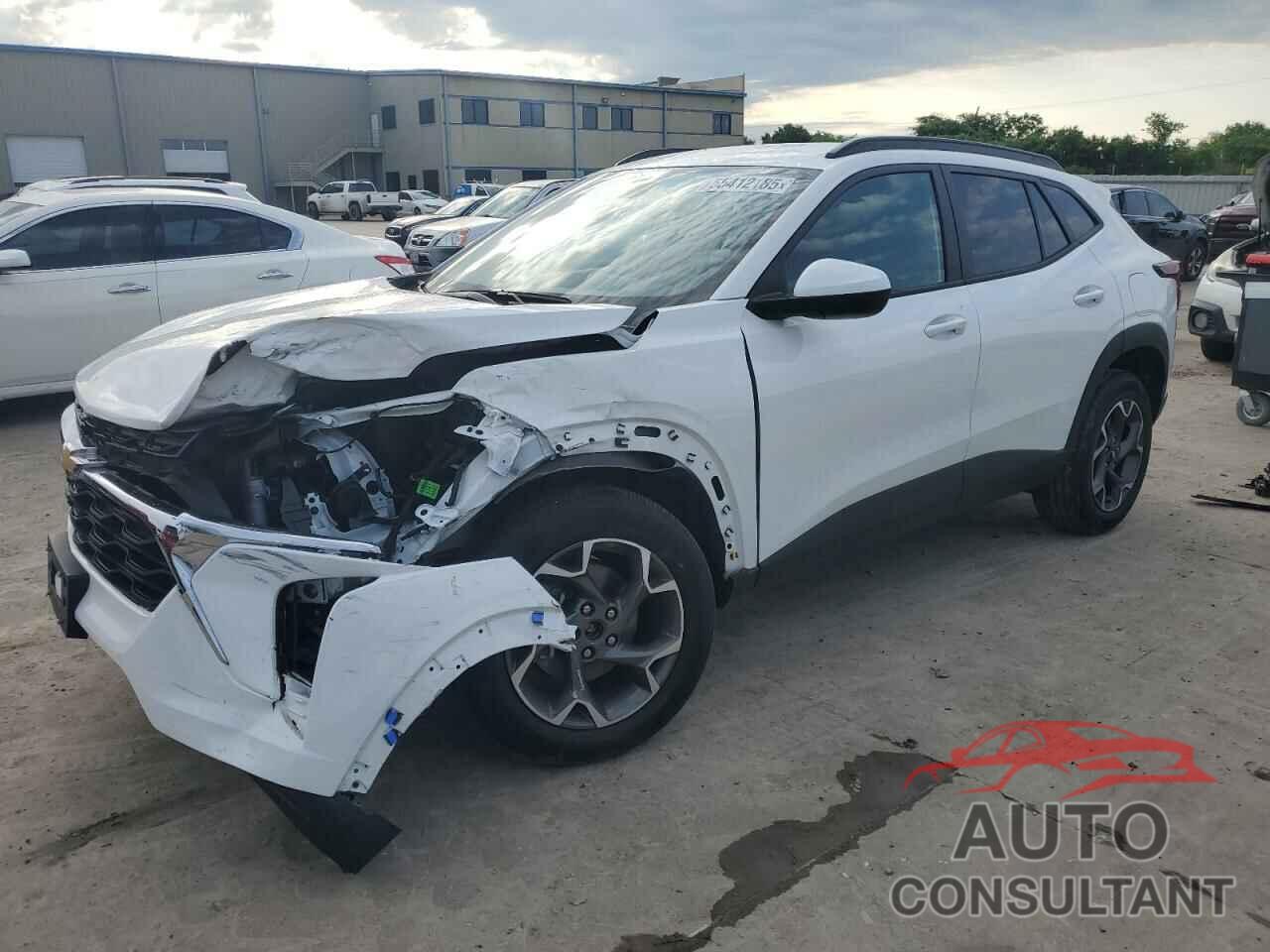 CHEVROLET TRAX 2024 - KL77LHE22RC030382
