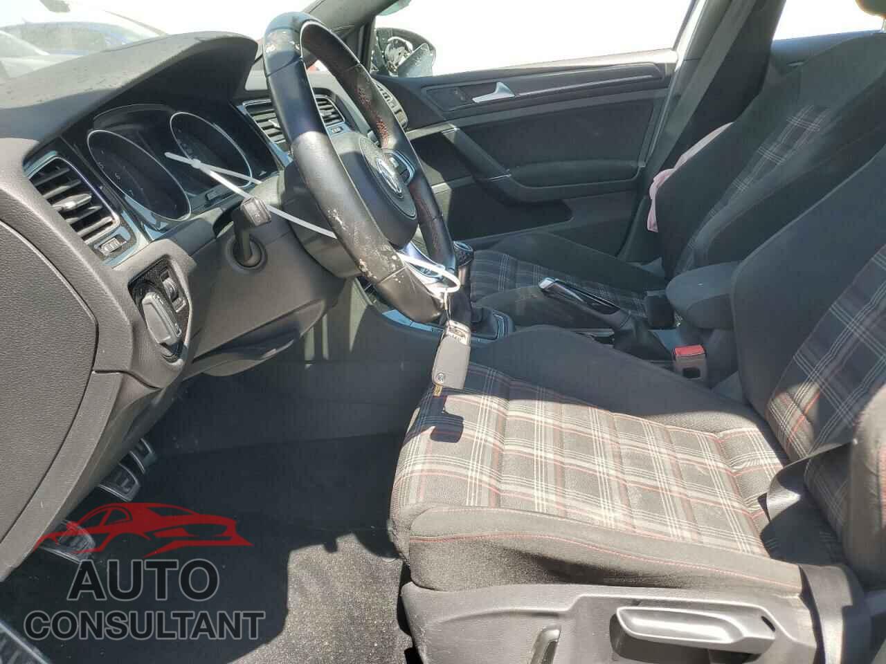 VOLKSWAGEN GTI 2019 - 3VW5T7AU6KM003473