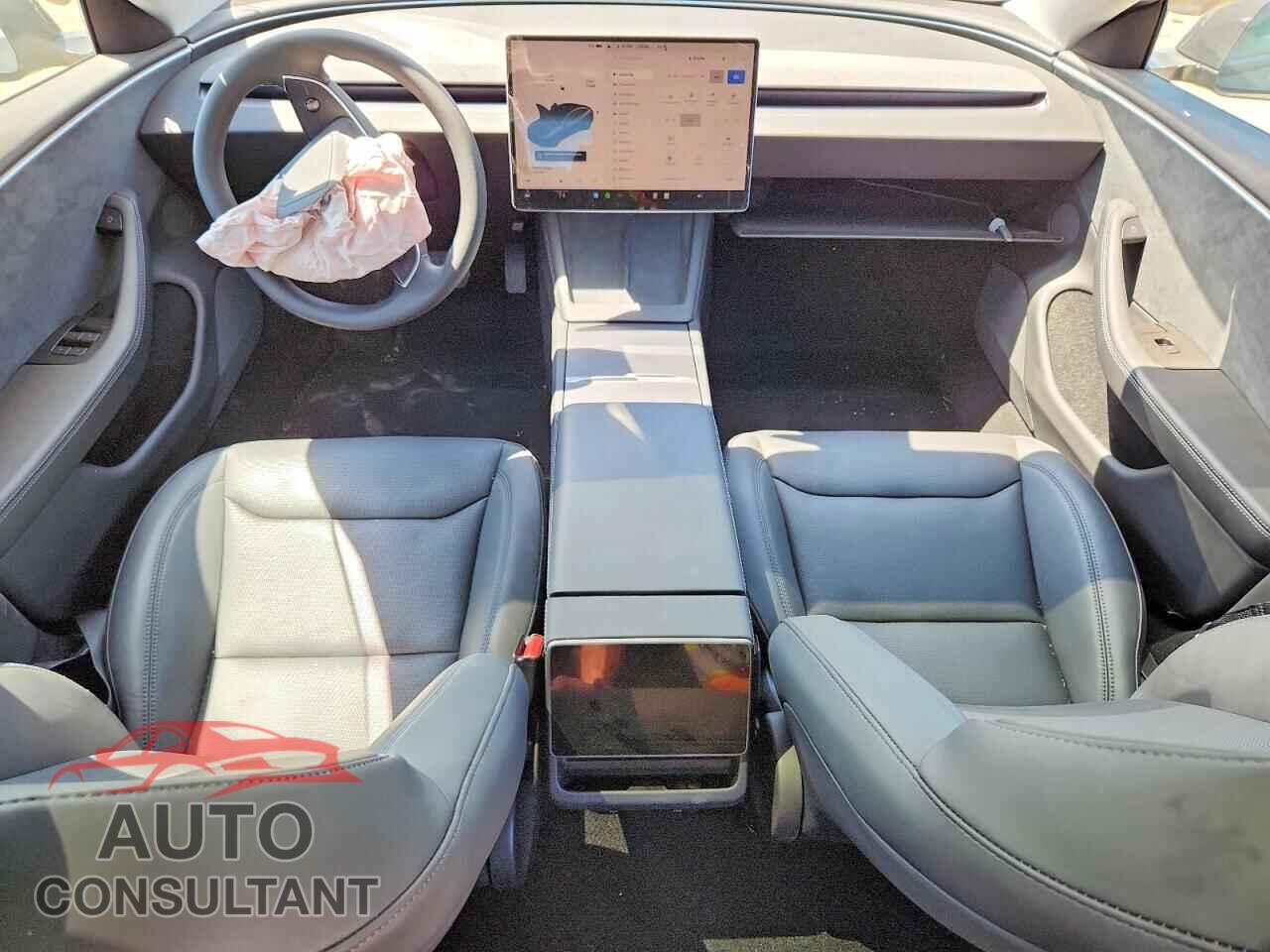 TESLA MODEL 3 2024 - 5YJ3E1EB9RF794722