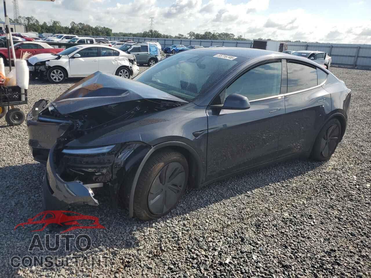 TESLA MODEL Y 2026 - 7SAYGDEE2TA438101