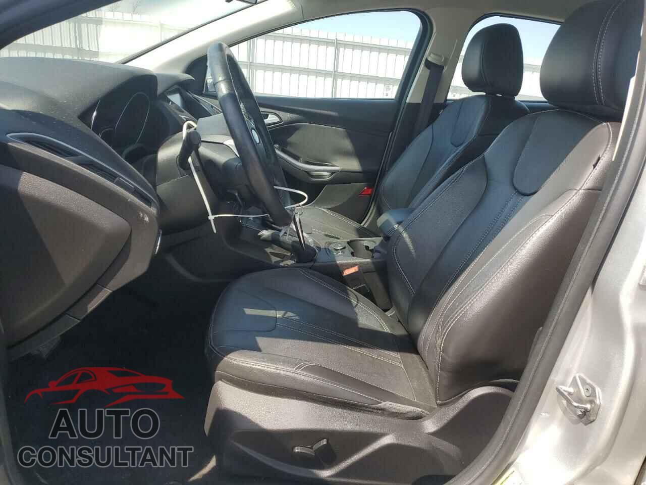 FORD FOCUS 2014 - 1FADP3N2XEL191530