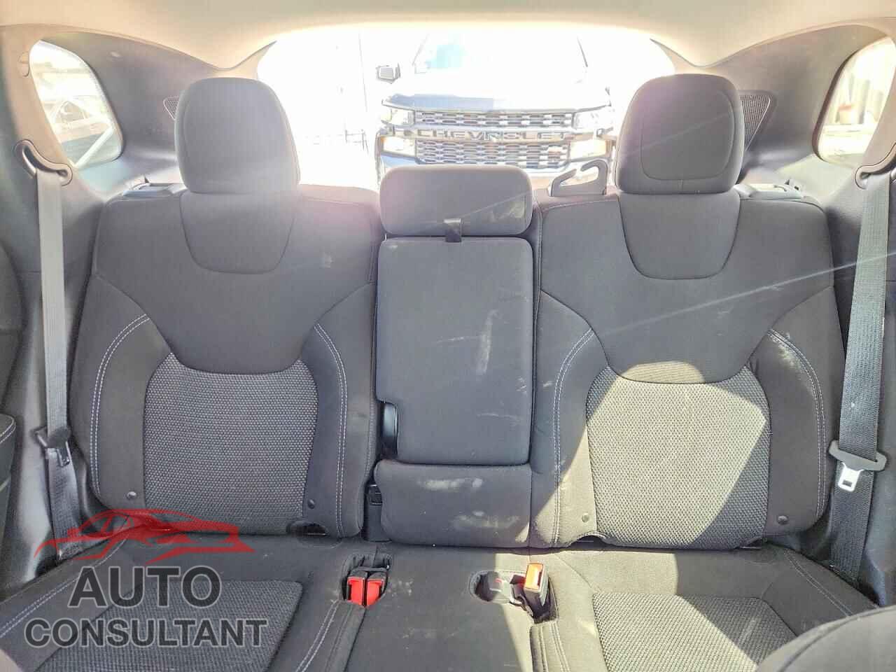 JEEP CHEROKEE 2019 - 1C4PJMCB8KD452192