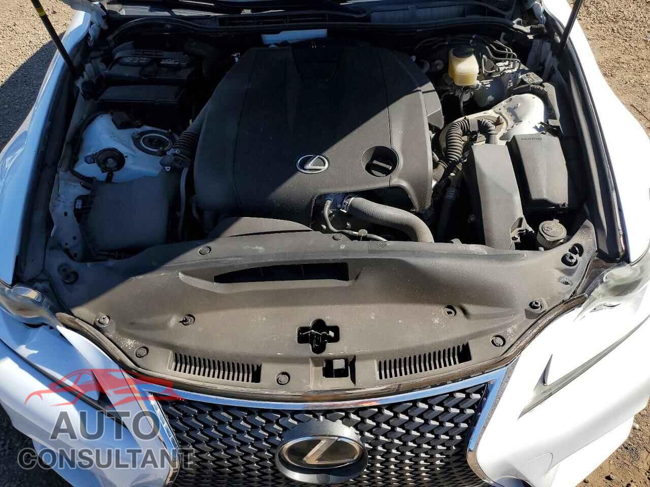 LEXUS IS 2014 - JTHBF1D20E5019133