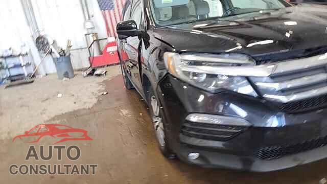 HONDA PILOT 2017 - 5FNYF6H57HB032204