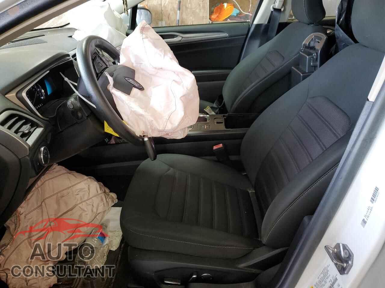 FORD FUSION 2019 - 3FA6P0LU4KR281961