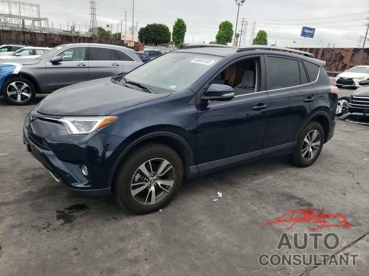 TOYOTA RAV4 2018 - JTMWFREV1JJ160577