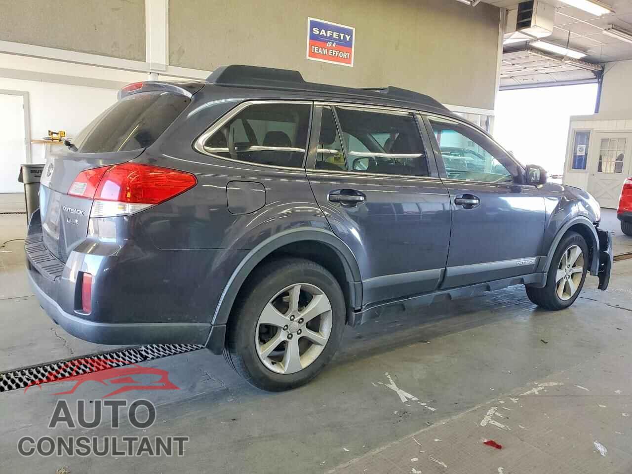 SUBARU OUTBACK 2013 - 4S4BRBCC5D3211761
