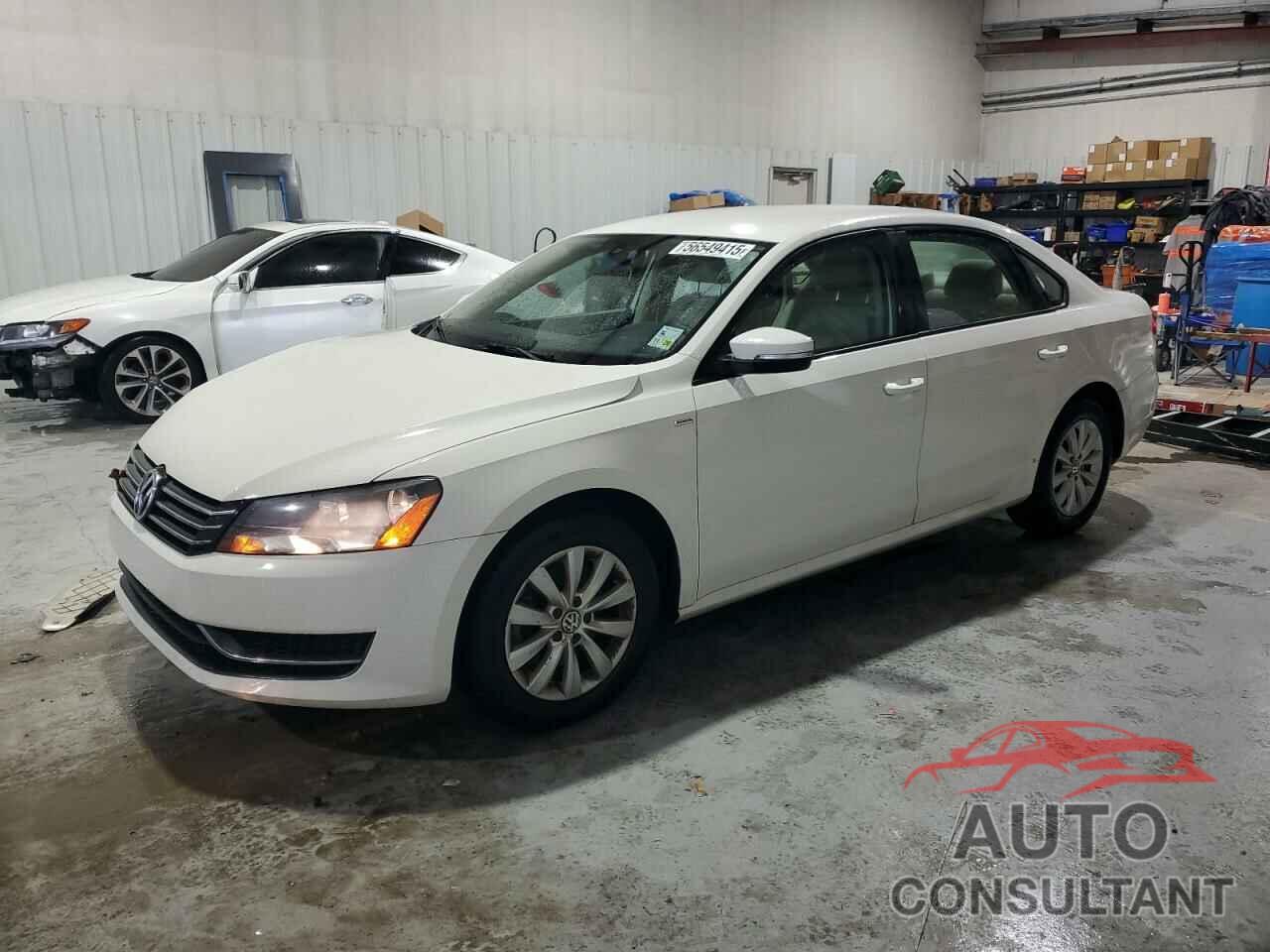VOLKSWAGEN PASSAT 2013 - 1VWAH7A3XDC147667