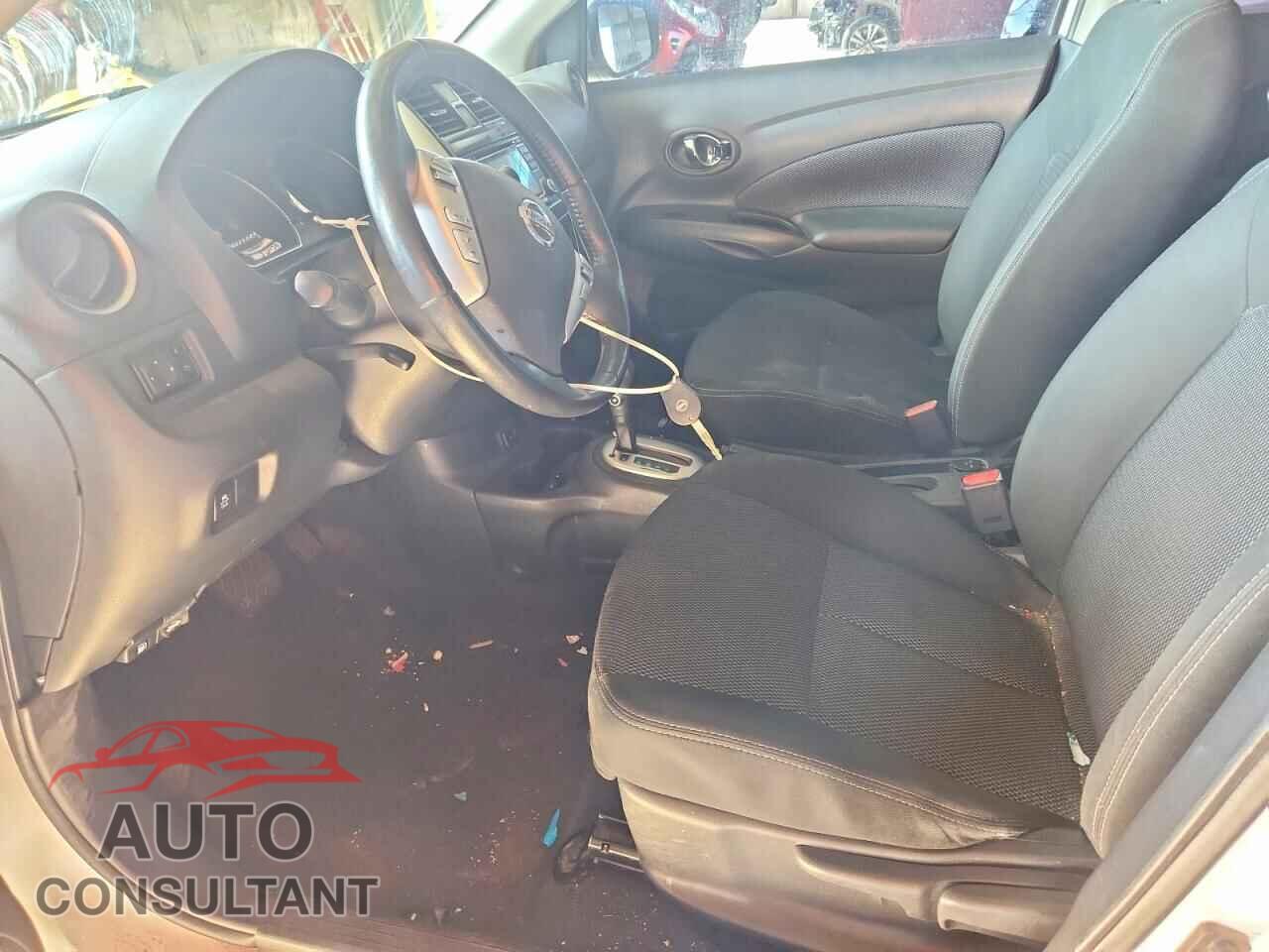 NISSAN VERSA 2017 - 3N1CN7AP5HL856382