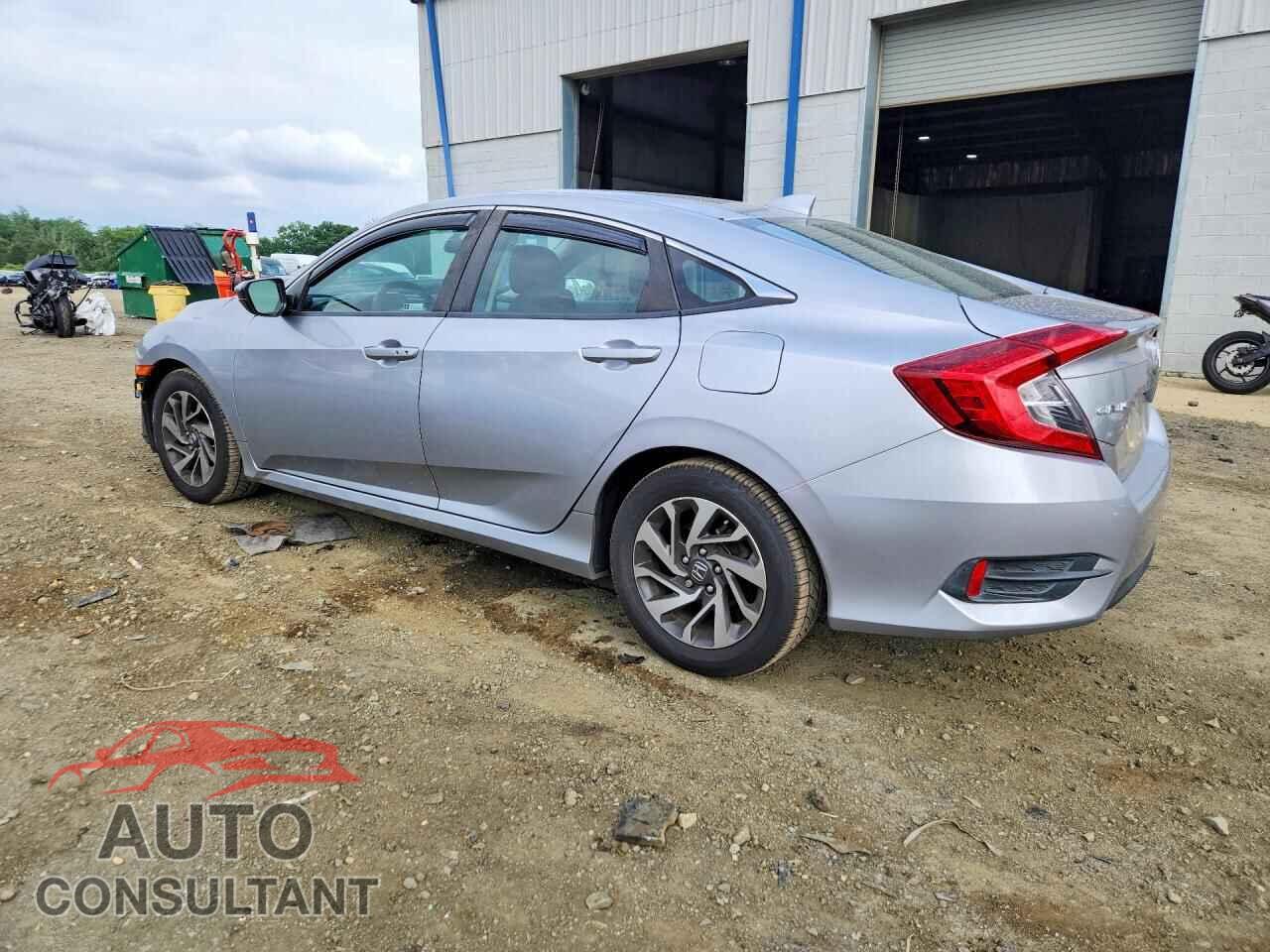 HONDA CIVIC 2018 - 2HGFC2F76JH609755
