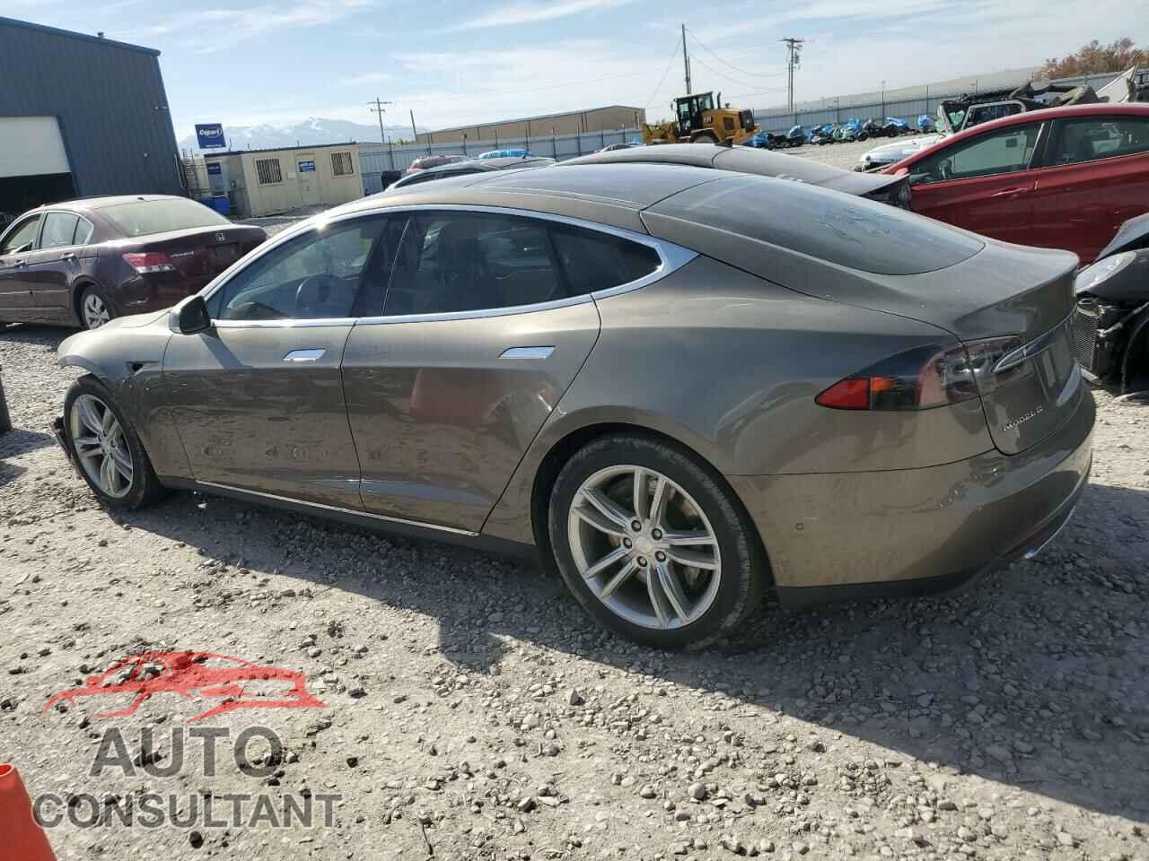 TESLA MODEL S 2015 - 5YJSA1H25FF088801