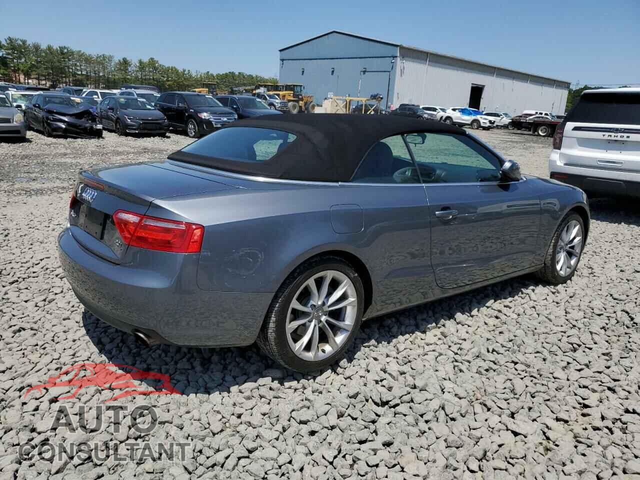 AUDI A5 2013 - WAUCFAFH8DN001675