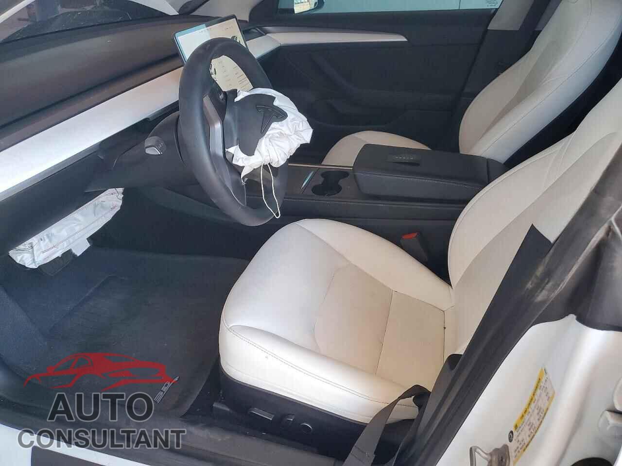 TESLA MODEL 3 2021 - 5YJ3E1EA8MF995043