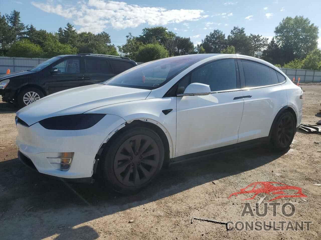 TESLA MODEL X 2019 - 5YJXCAE24KF195272