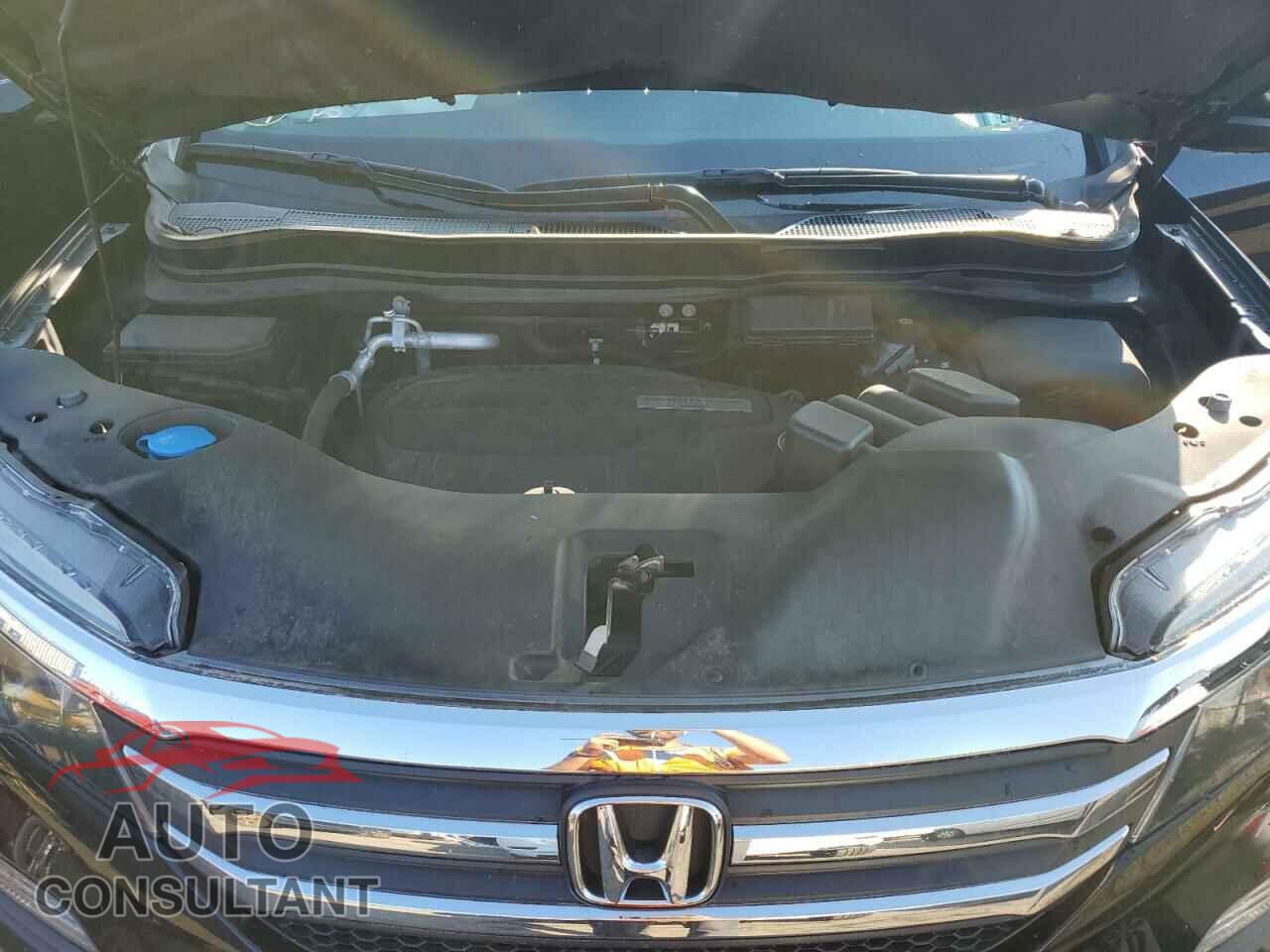 HONDA PILOT 2017 - 5FNYF6H53HB049467