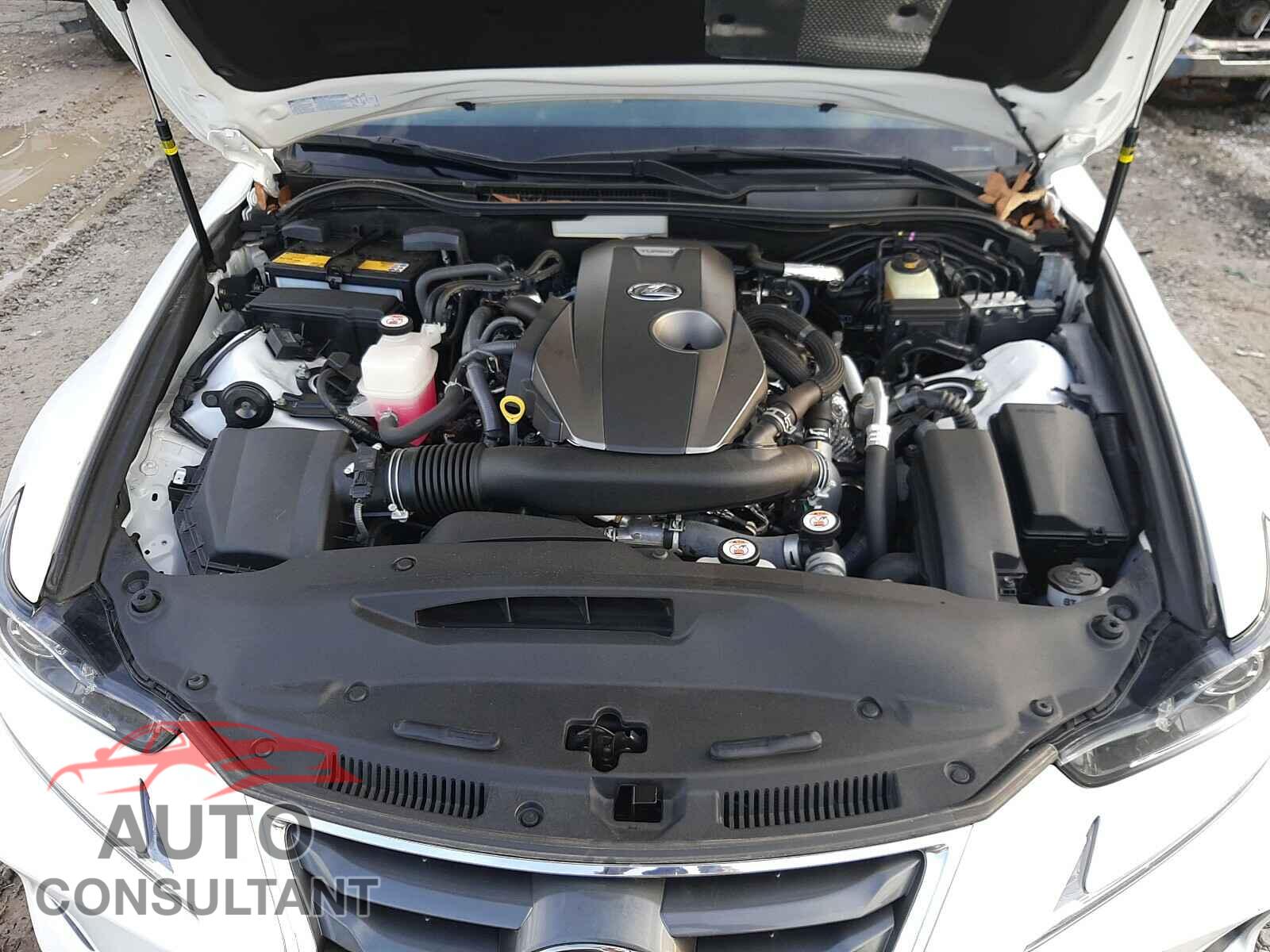LEXUS IS 2018 - JTHBA1D29J5070056