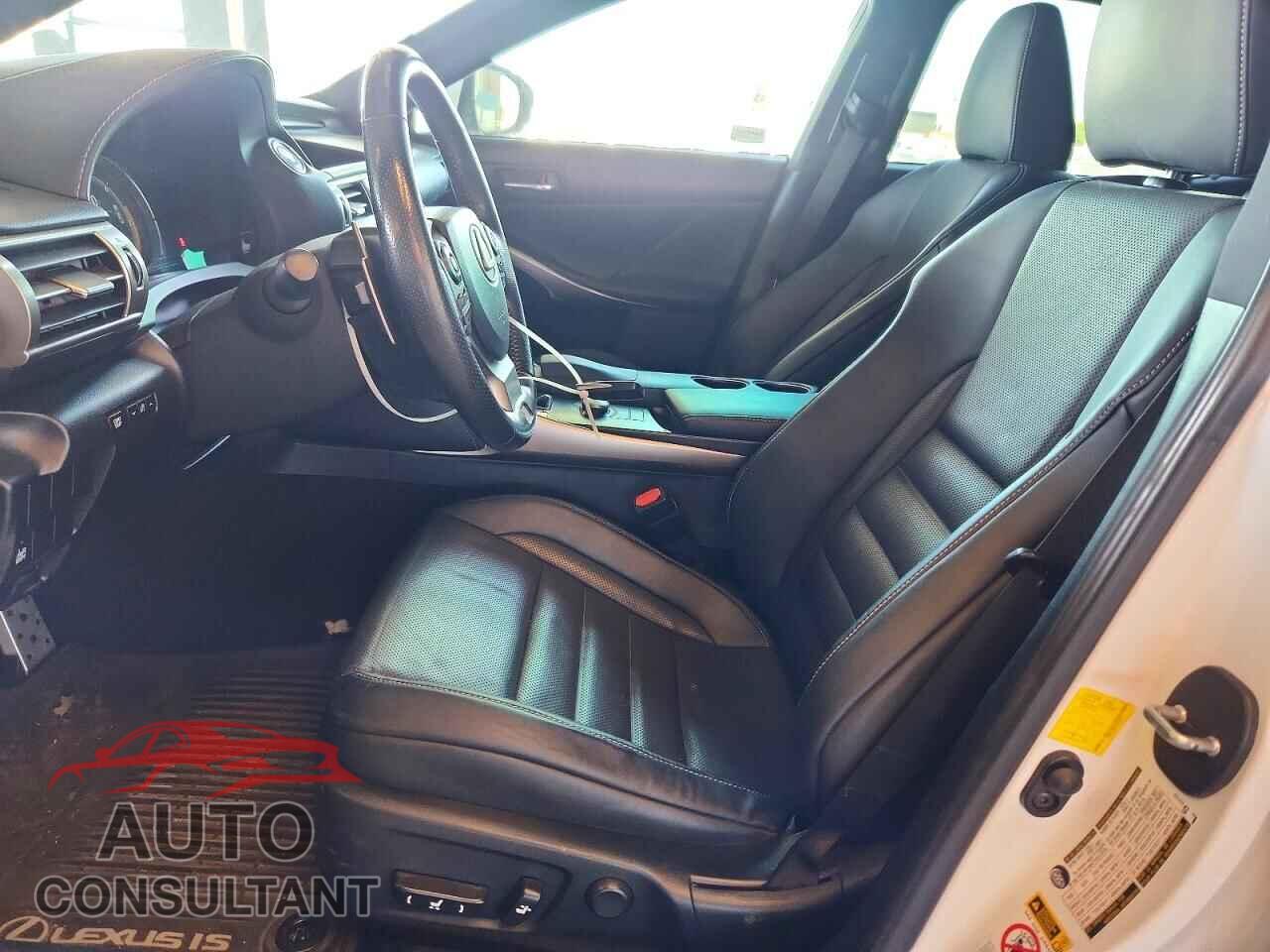 LEXUS IS 2015 - JTHBE1D25F5022372