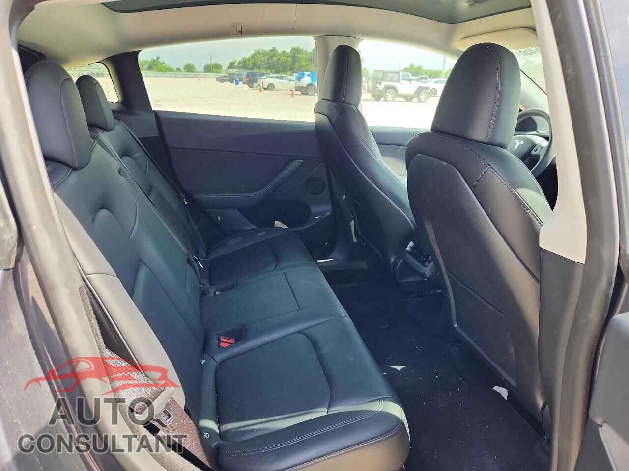 TESLA MODEL Y 2023 - 7SAYGDED5PF958132