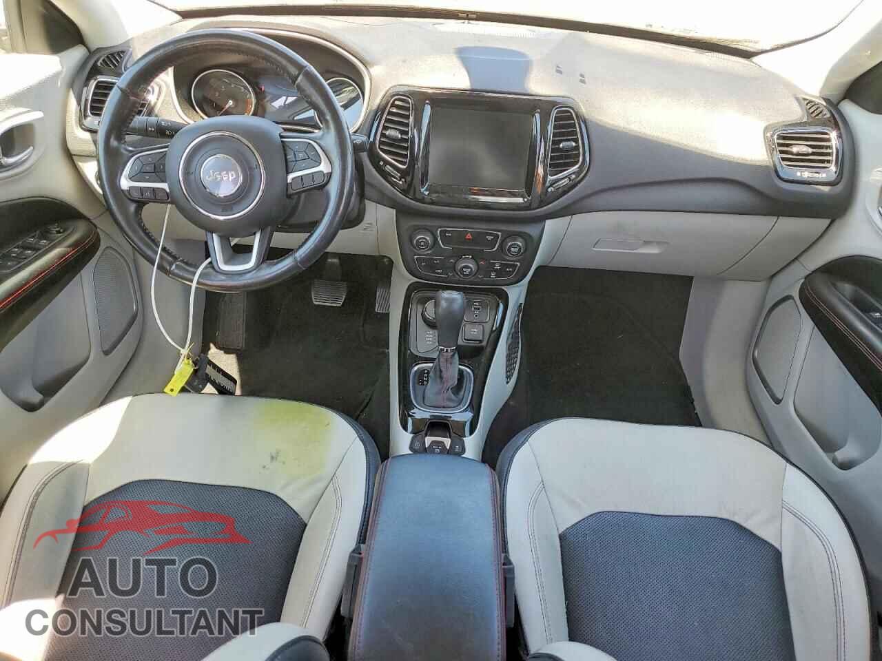 JEEP COMPASS 2020 - 3C4NJDCB5LT127244