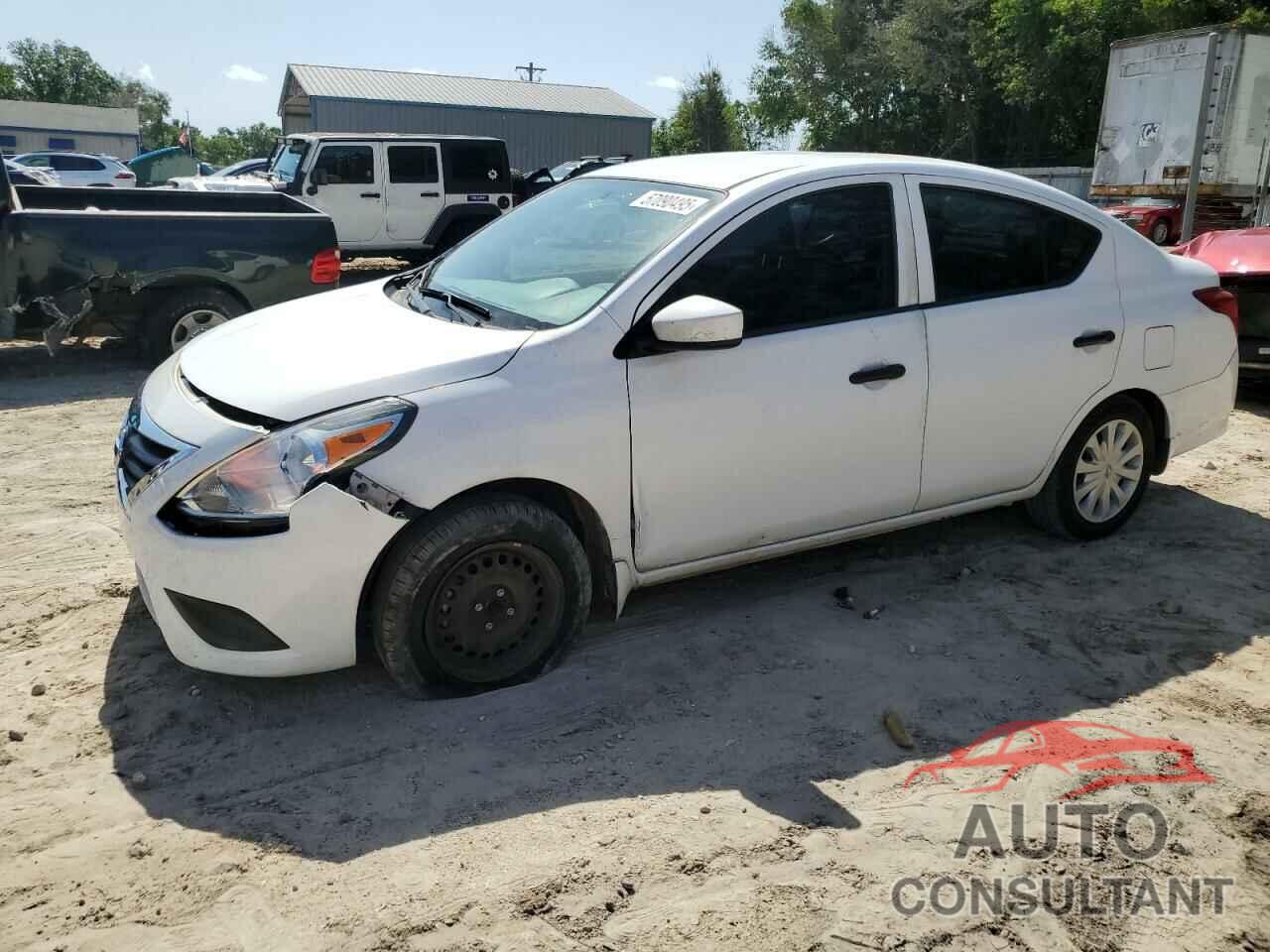 NISSAN VERSA 2018 - 3N1CN7AP6JL808668