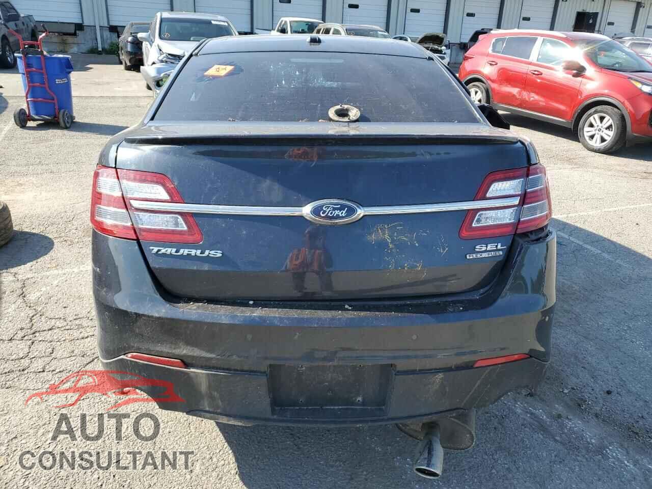 FORD TAURUS 2017 - 1FAHP2E87HG125501