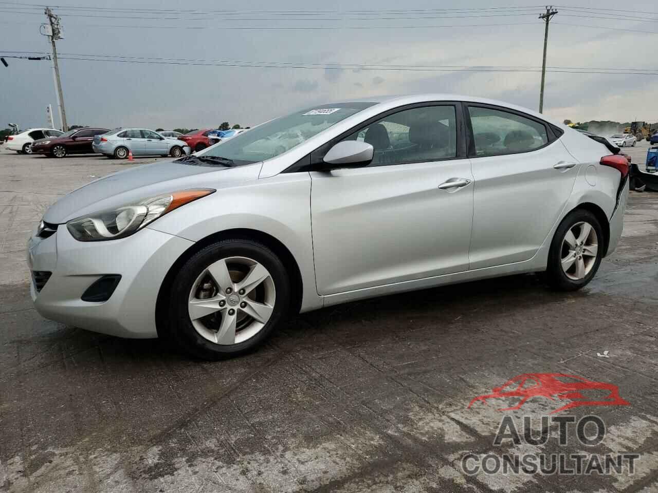 HYUNDAI ELANTRA 2013 - 5NPDH4AE6DH239850