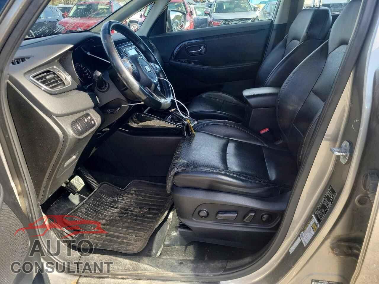 KIA RONDO 2014 - KNAHU8A35E7007729