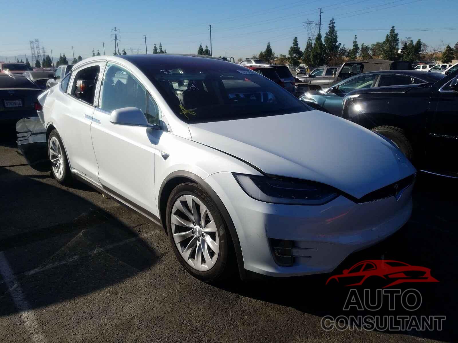 TESLA MODEL X 2018 - 5YJXCBE21JF127306