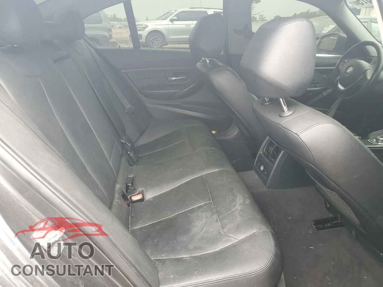BMW 3 SERIES 2013 - WBA3B3C54DF541309