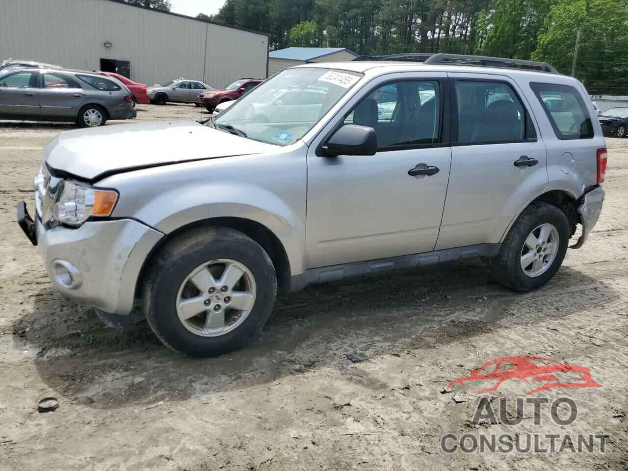FORD ESCAPE 2010 - 1FMCU0C70AKB52226