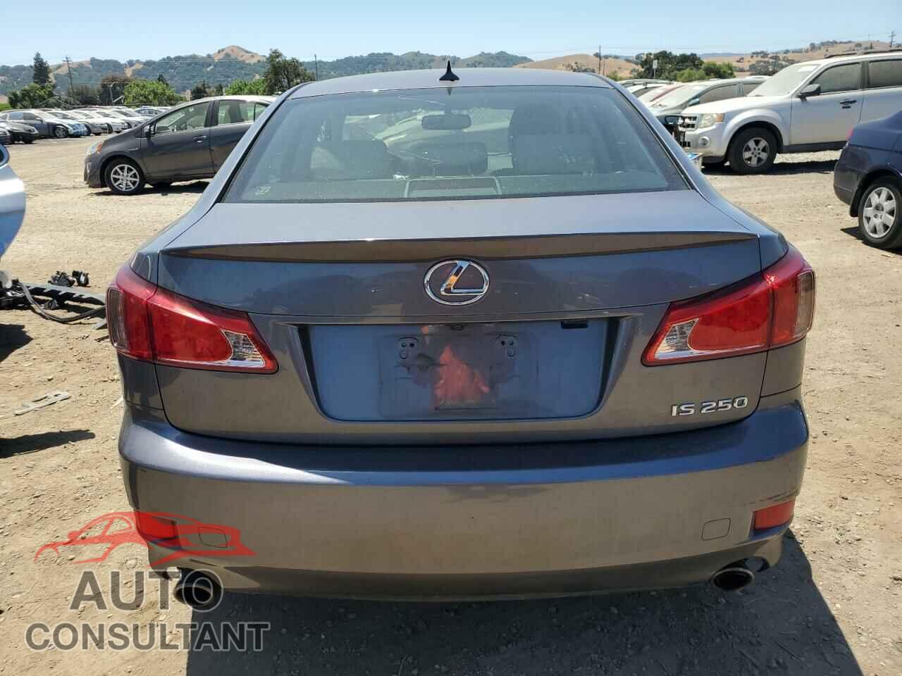 LEXUS IS 2012 - JTHBF5C28C2102168