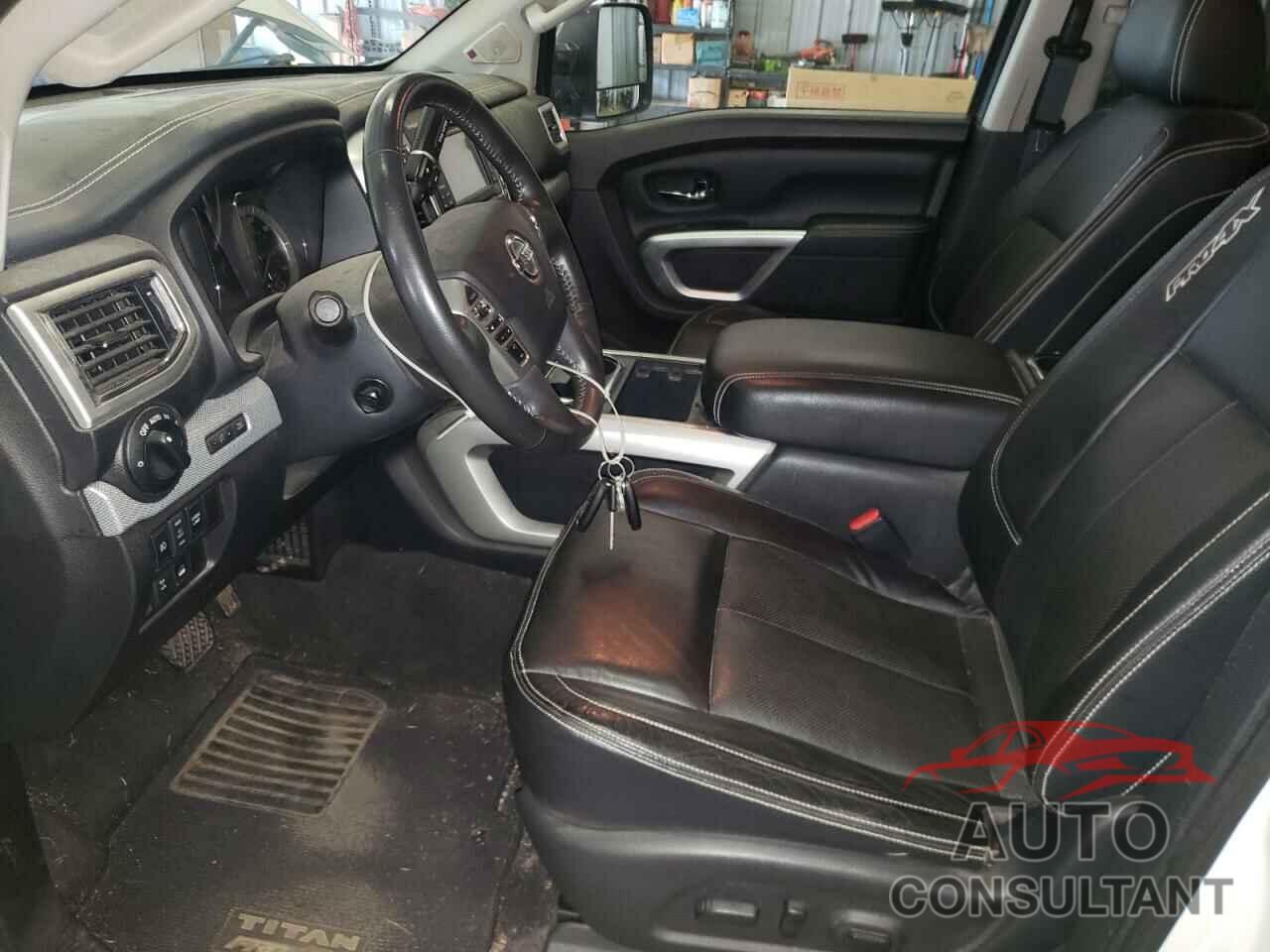 NISSAN TITAN 2017 - 1N6BA1F4XHN516190