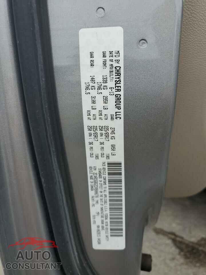 DODGE CARAVAN 2013 - 2C4RDGBG2DR800678